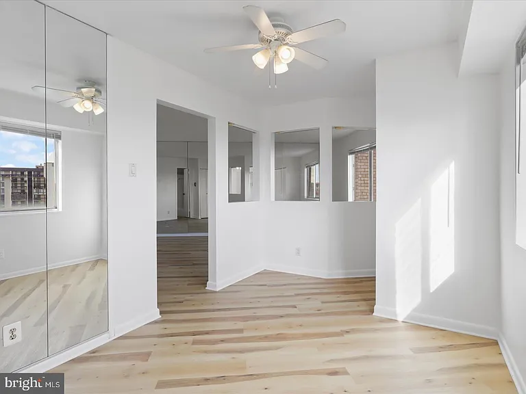 5340 Holmes Run Pkwy #1016 — Photo 16