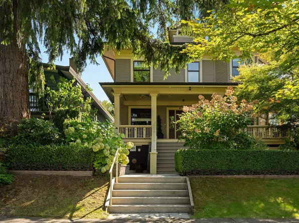 330 W 14th Ave, Vancouver, BC V5Y 1X4