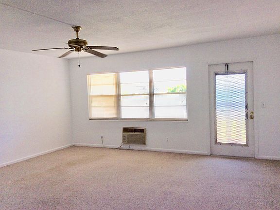 3rd image of 272 Mansfield G #272