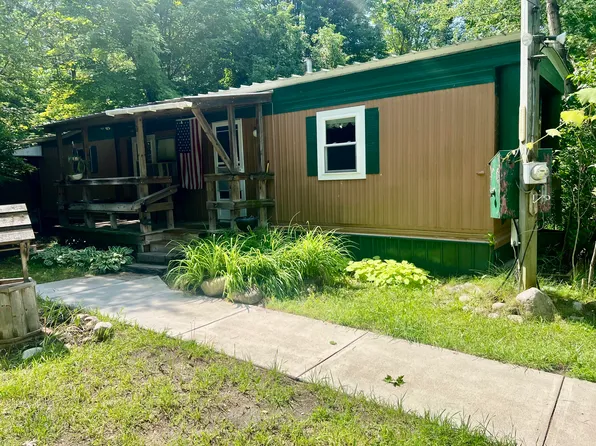 741 Harbor View Dr, Mio, MI 48647
