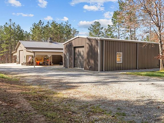 3rd image of 1028 Walton Rd