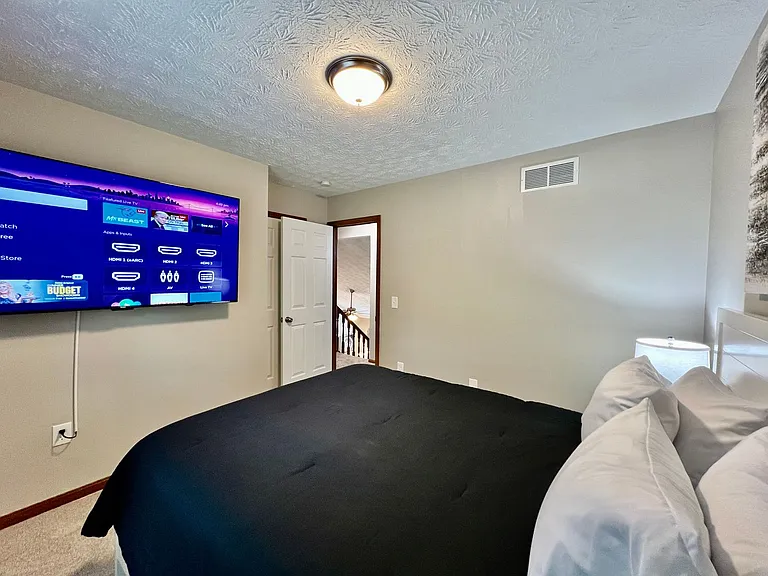6429 Cincinnati Dayton Rd #B — Photo 24