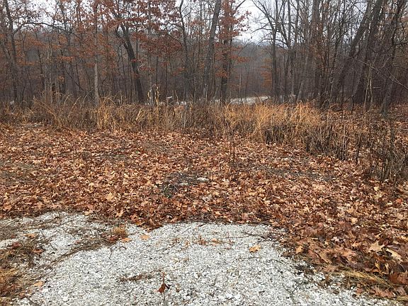 4th image of Knollwood Ln