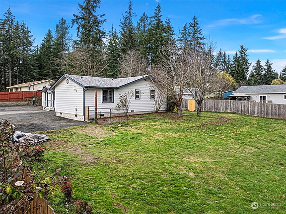 3rd image of 6929 SE Mile Hill Drive