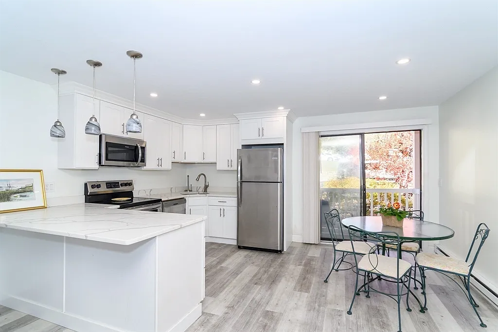 Building Photo - 71 Edgeworth St #21
