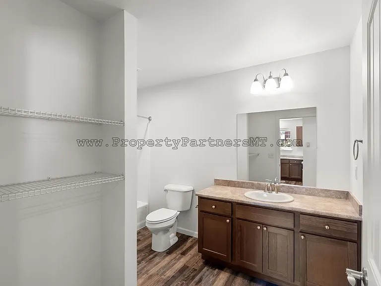 95 W Jefferson Ave — Photo 13
