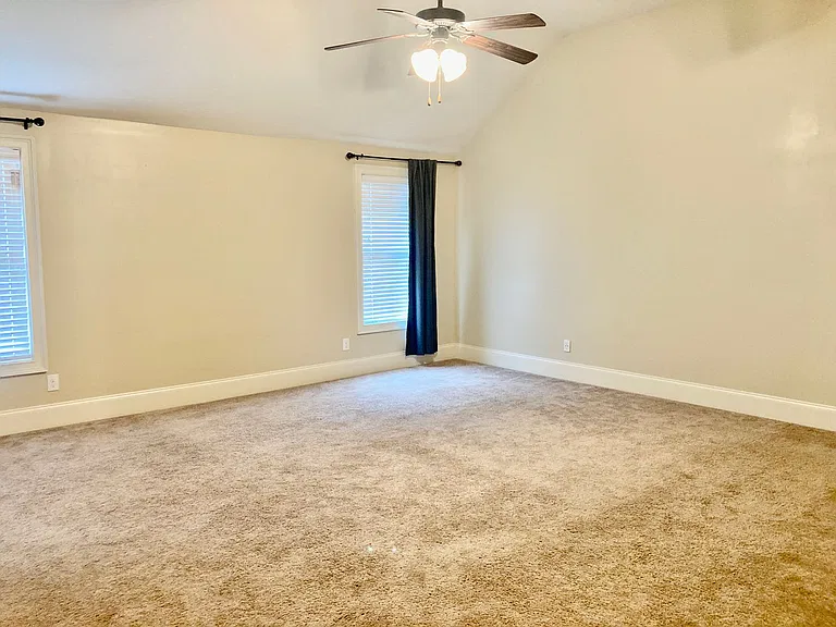 8758 Crenshaw Dr — Photo 32