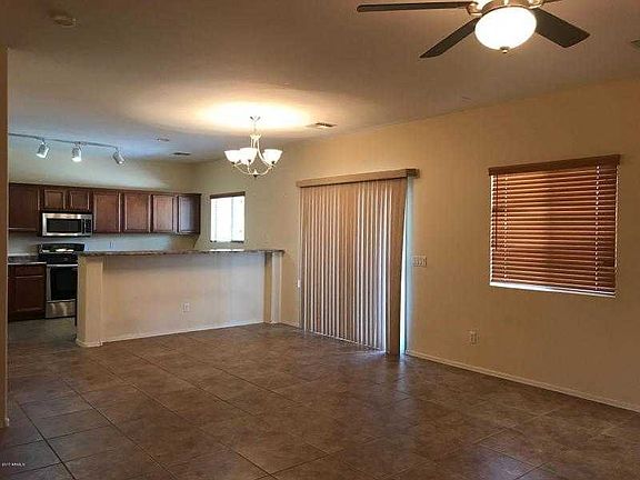 4th image of 3024 E Eleana Ct