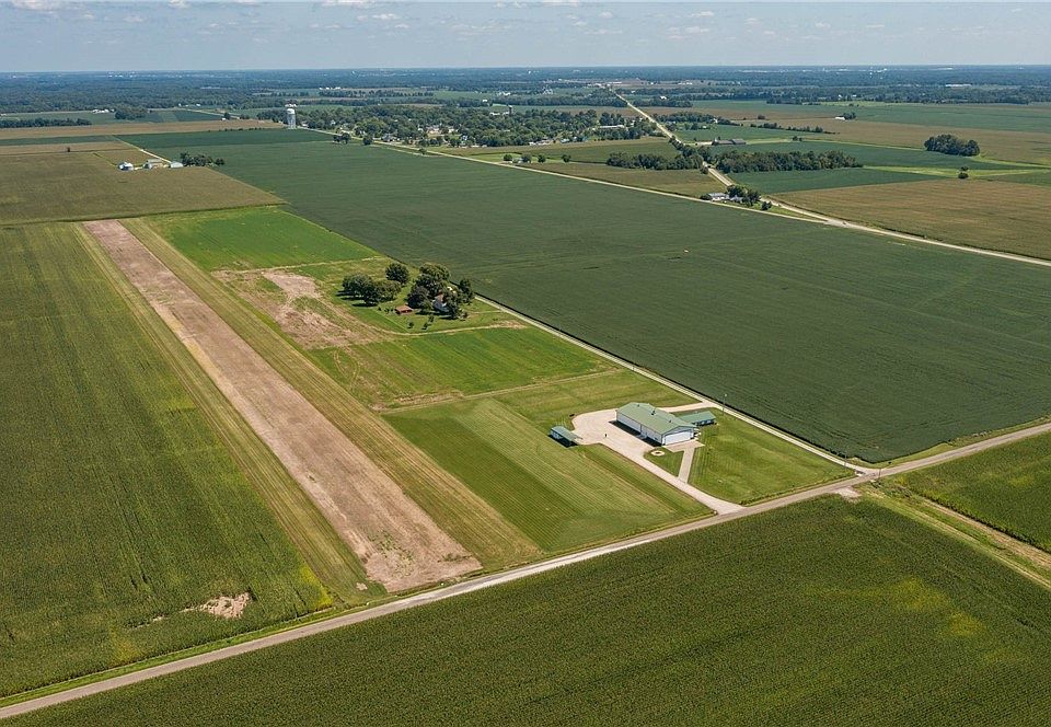 2nd image of N 700th St