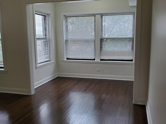 2nd image of 4934 W Jackson Blvd #3E