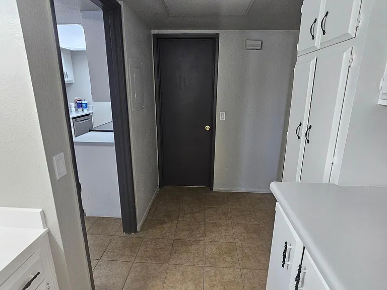 3046 E Marconi Ave #103 — Photo 41