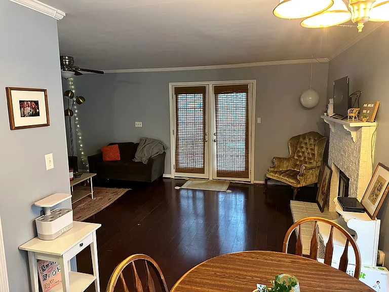 Dining Room to Family Room / Deck