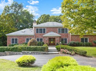 58 Chestnut Ridge Rd, Armonk, NY 10504