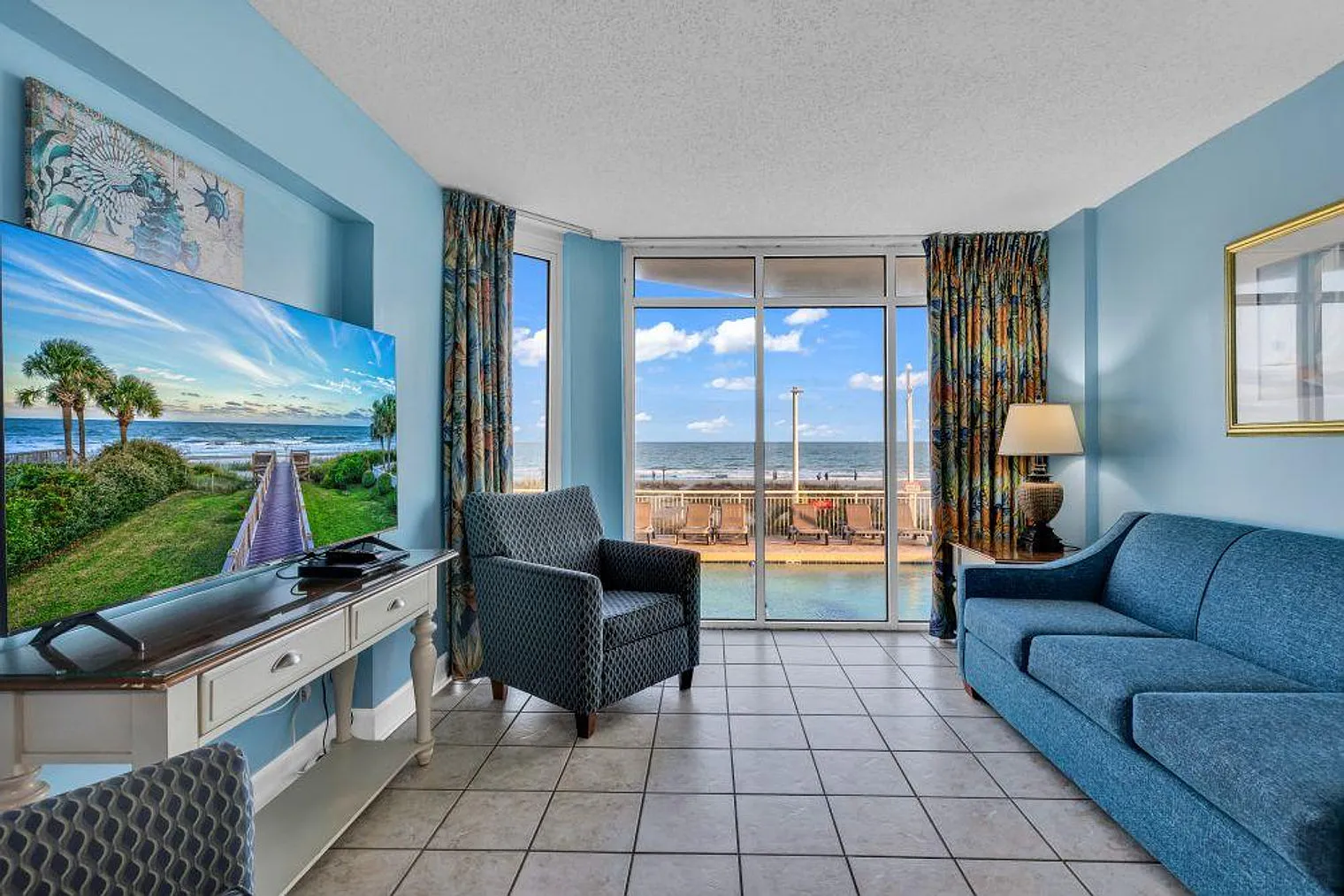 1 bed, 1.0 bath, 699 sqft, $3,105 — Photo 3