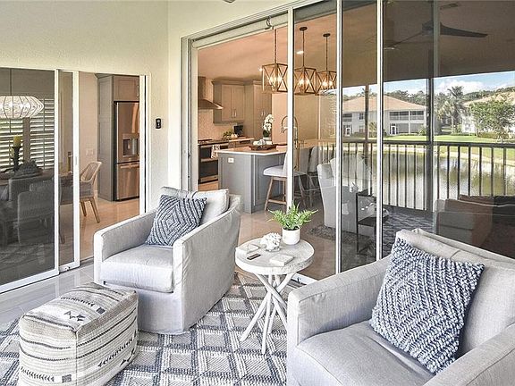 4th image of 816 Carrick Bend CIR #202