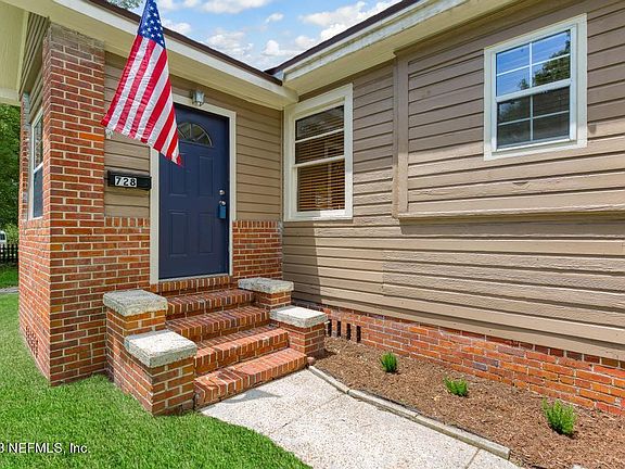 3rd image of 728 ACOSTA Street