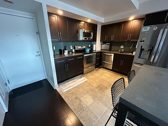 5th image of 530 S 2nd St APT 722