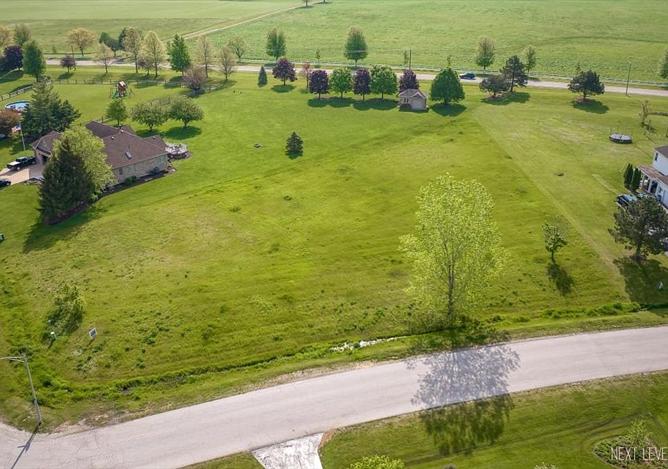 1st image of 1 Farm Ct