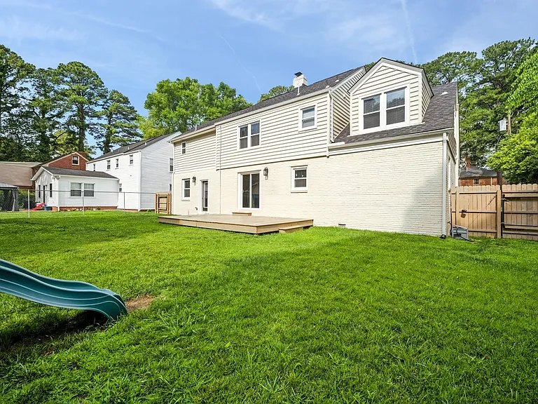6048 River Rd — Photo 47