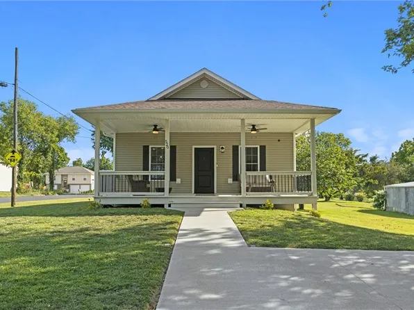 520 E 26th St, Sedalia, MO 65301
