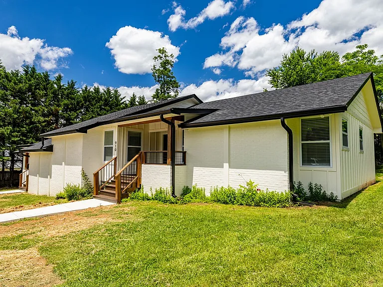 910 Windlau Ct — Photo 36