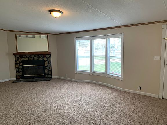 5th image of 4535 Crazy Horse Ave