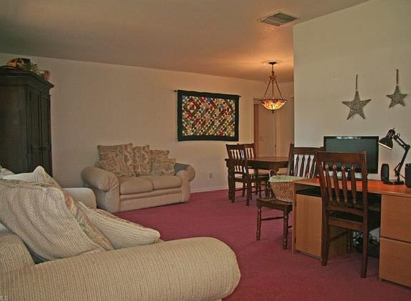 4th image of 1221 SE 24th St
