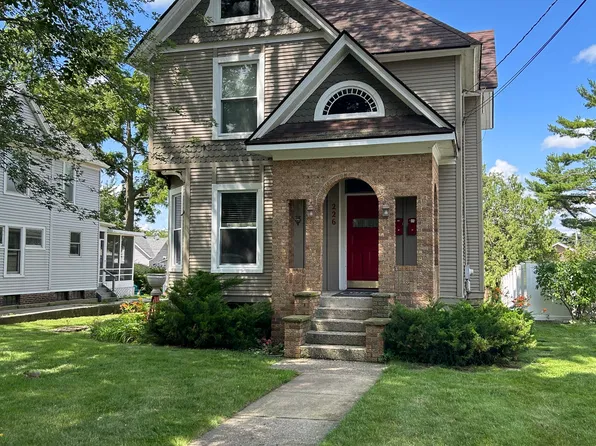 226 Paris Ave #1, Rockford, IL 61107