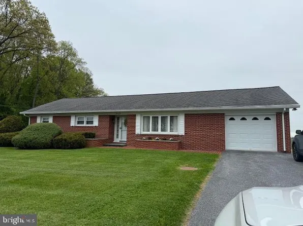 717 N Houcksville Rd, Hampstead, MD 21074
