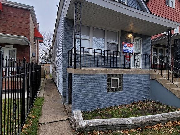 2nd image of 8342 S Kingston Ave