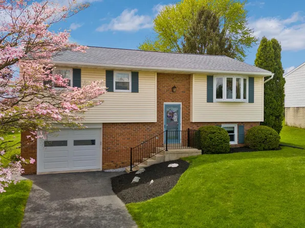 3076 Todd Ln, Lancaster, PA 17601