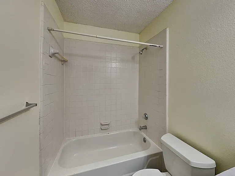 4509 Ebbtide Ct — Photo 7