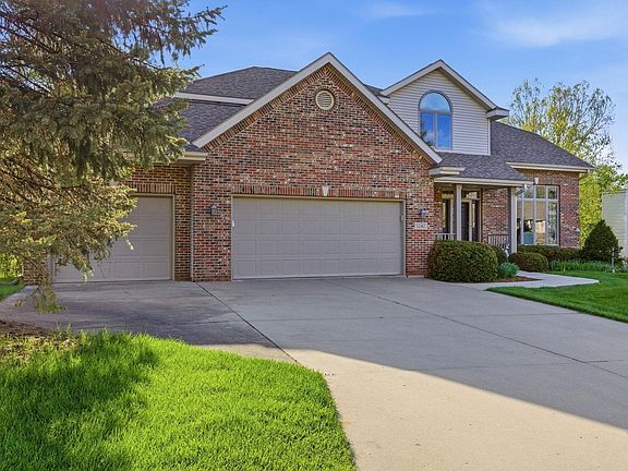 5th image of 1242 McMahon Dr
