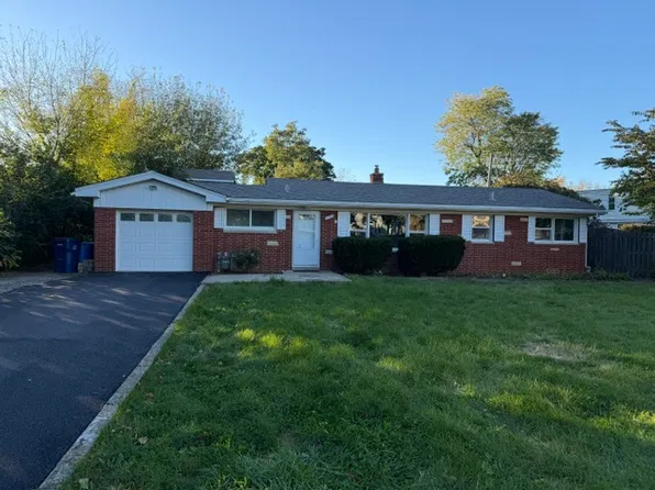 33138 N Indian Ln, Grayslake, IL 60030