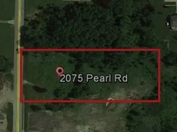 2075 Pearl Rd, Brunswick, OH 44212