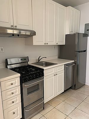 1st image of 215 E 88th St APT 5C