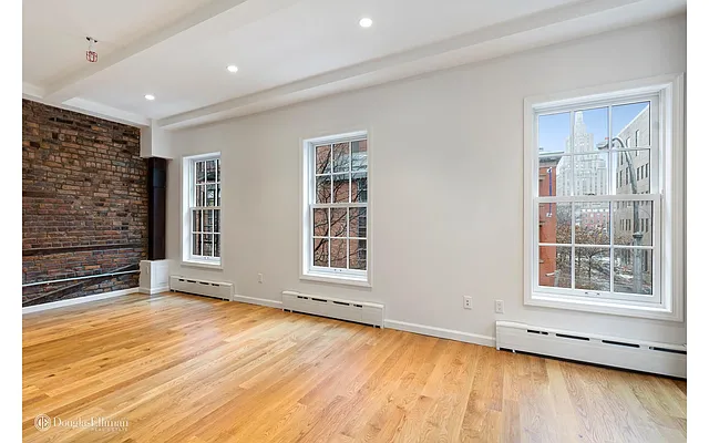 Rented by Douglas Elliman | media 14