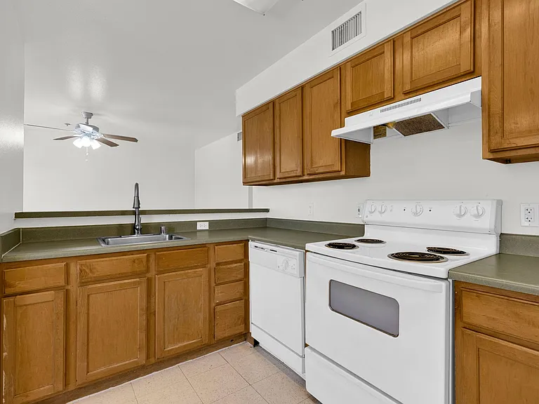 2302 W Colter St — Photo 64