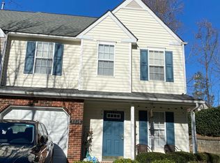 8756 Robinson Forest Dr, Charlotte, NC 28277