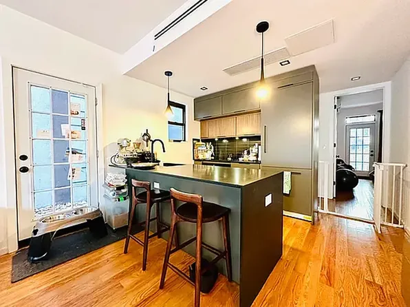 661 Hancock St #1B, Brooklyn, NY 11233