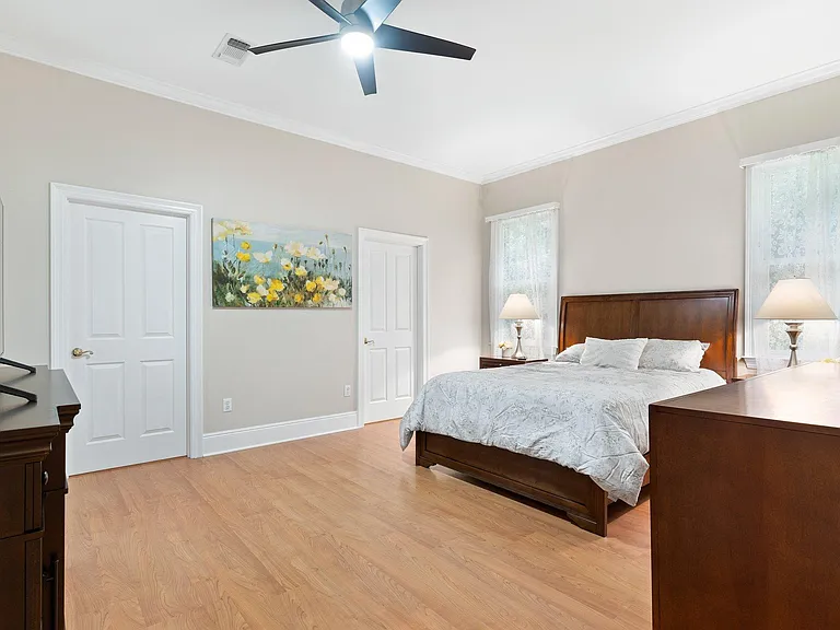 21414 Mary St — Photo 12