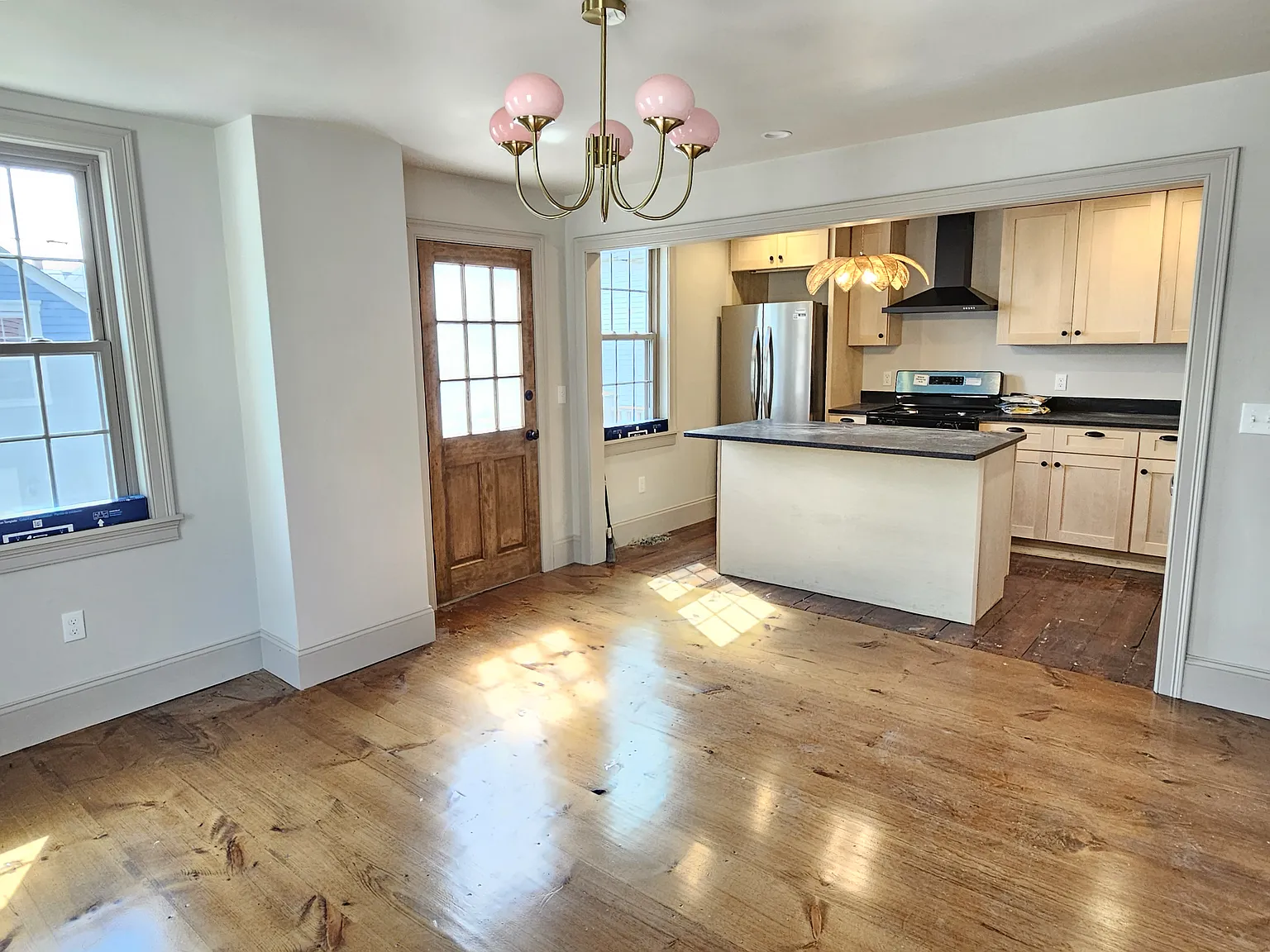 3 bed, $3,200 — Photo 4