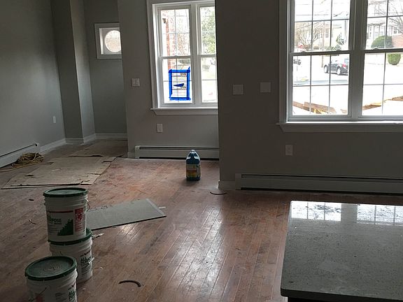 4th image of 197-07 Hollis Ave #1