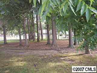 4th image of 1210 Spencer Ave