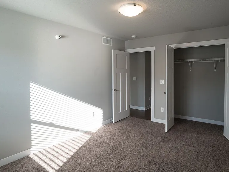 Ironwood Glen Townhomes — Photo 17
