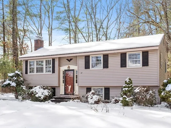 12 Sycamore Ln, Westford, MA 01886