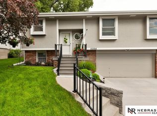 15294 U St, Omaha, NE 68137