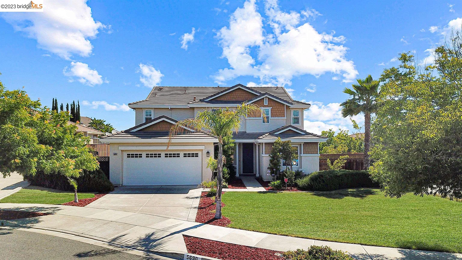 5690 Leitrim Ct photo 1