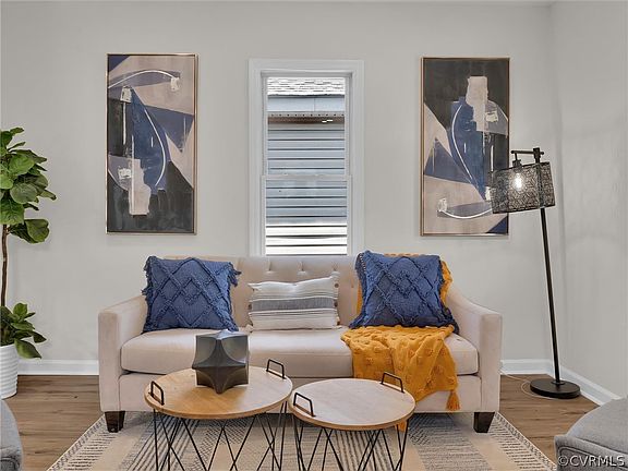 3rd image of 1118 Saint James St