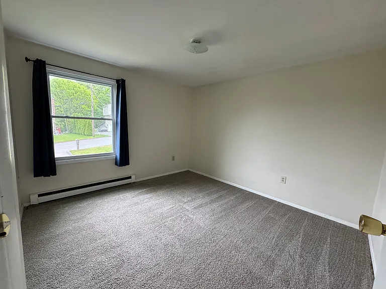 21 Maybrey Dr #1 — Photo 3